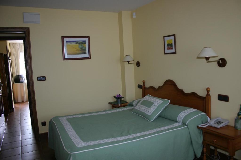 Somonte Hotell Quintes Exteriör bild
