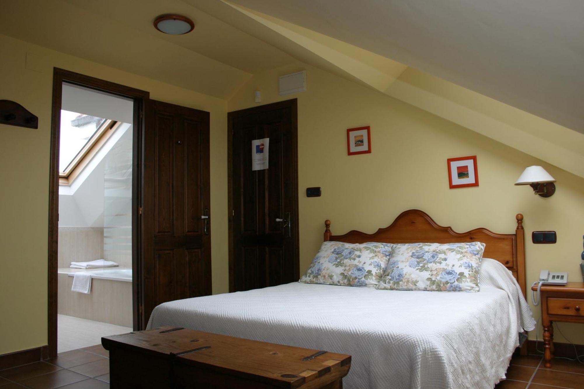 Somonte Hotell Quintes Exteriör bild